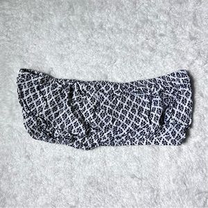 Forever 21 White and Navy Blue Floral Bandeau Top Medium